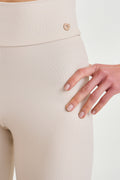 Legging Canelada Com Levanta Bumbum Off White
