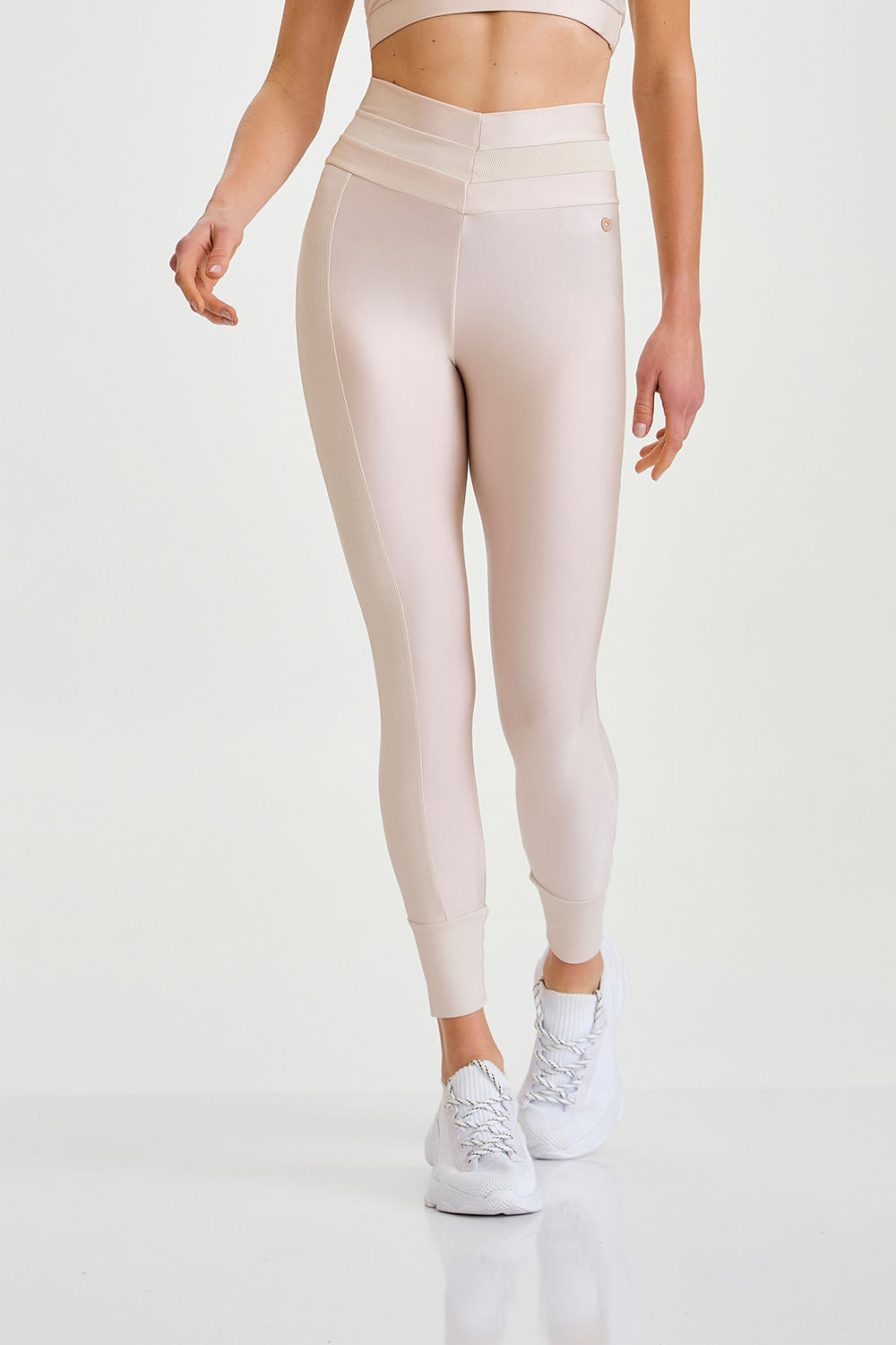 Legging Adaptiv Com Punho E Afina Cintura Off White