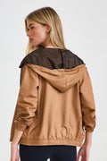Conjunto 3 em 1 Corta-Vento Com Bolsos Areia