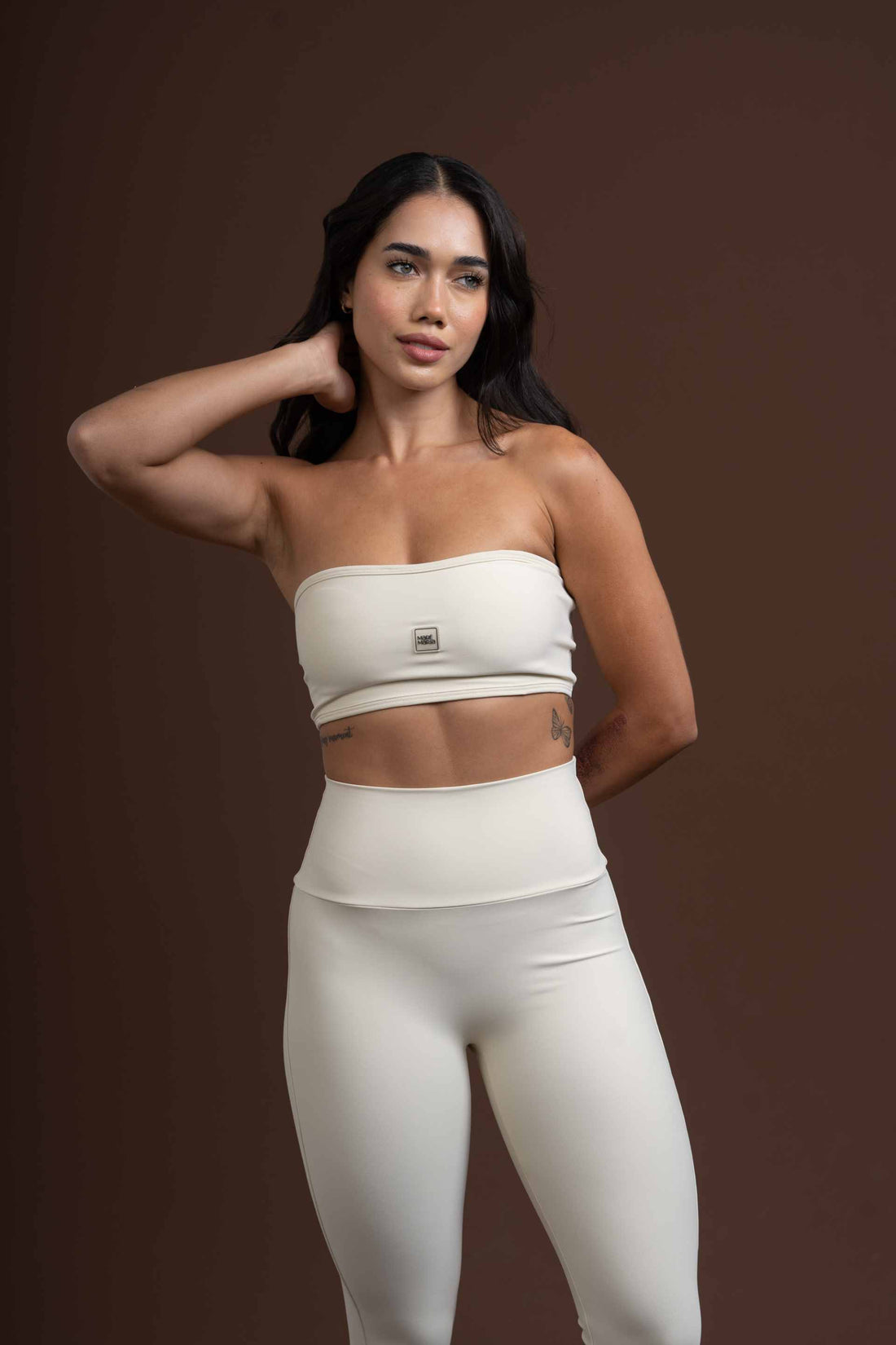 Conjunto Top e Calça Fitness Tomara Que Caia Allure Creme