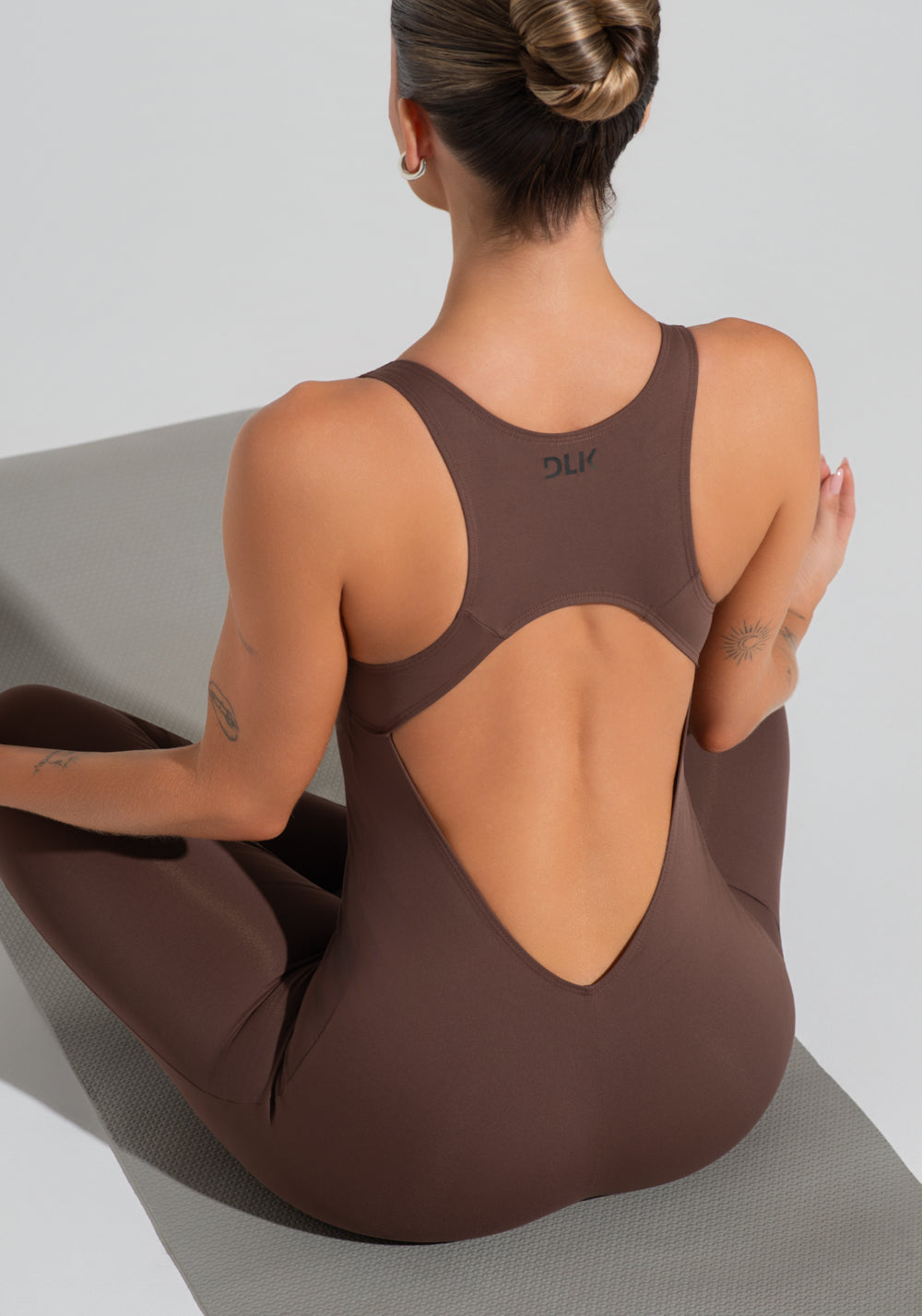 Macacão Fitness Feminino Nadador Com Decote Soul Dlk Marrom