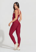 Macacão Fitness Feminino Vermelho Cereja Com Alças Largas E Recortes Aura Dlk
