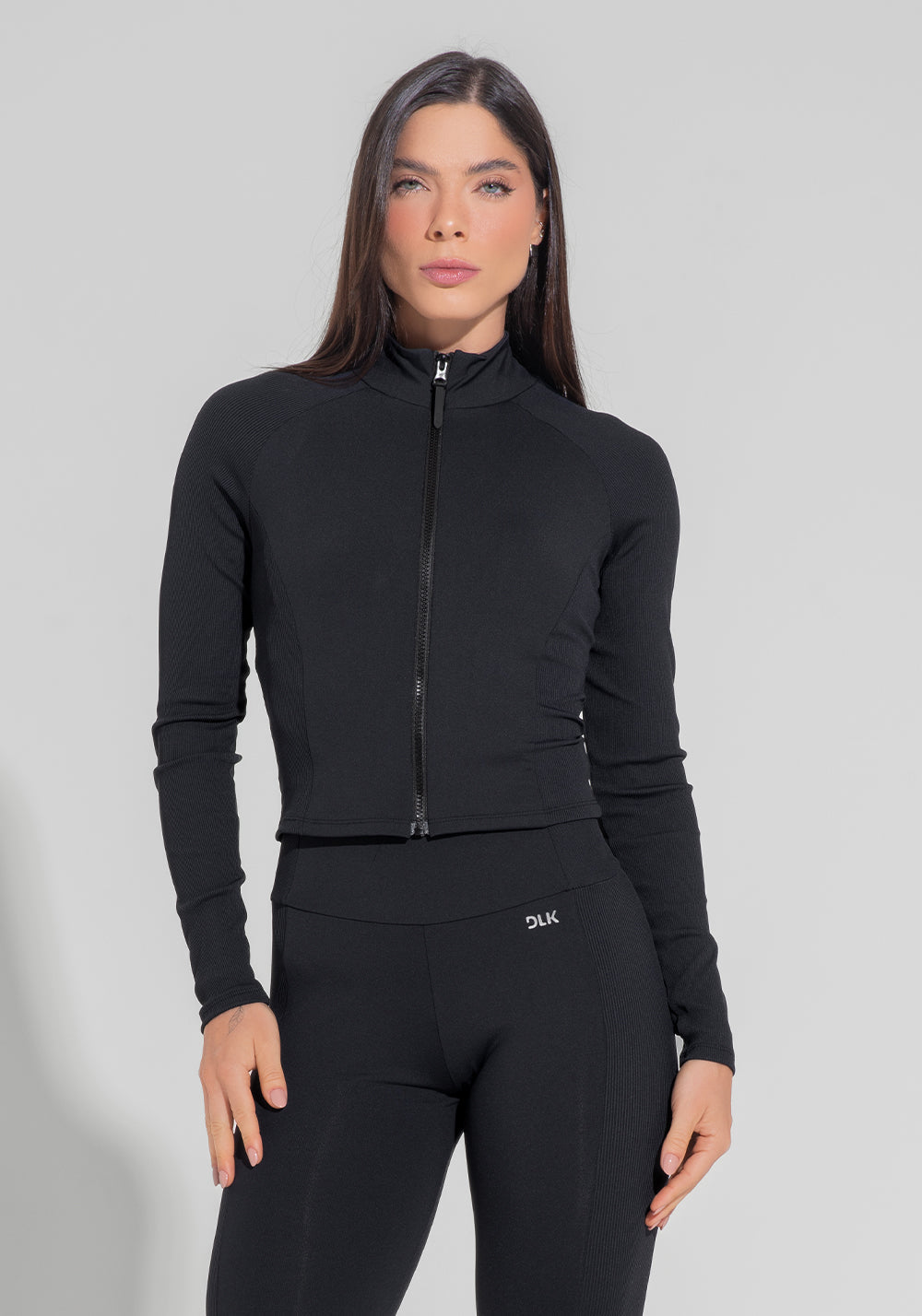 Casaco Fitness Feminino Com Detalhe Canelado Motion Lines Dlk Preto