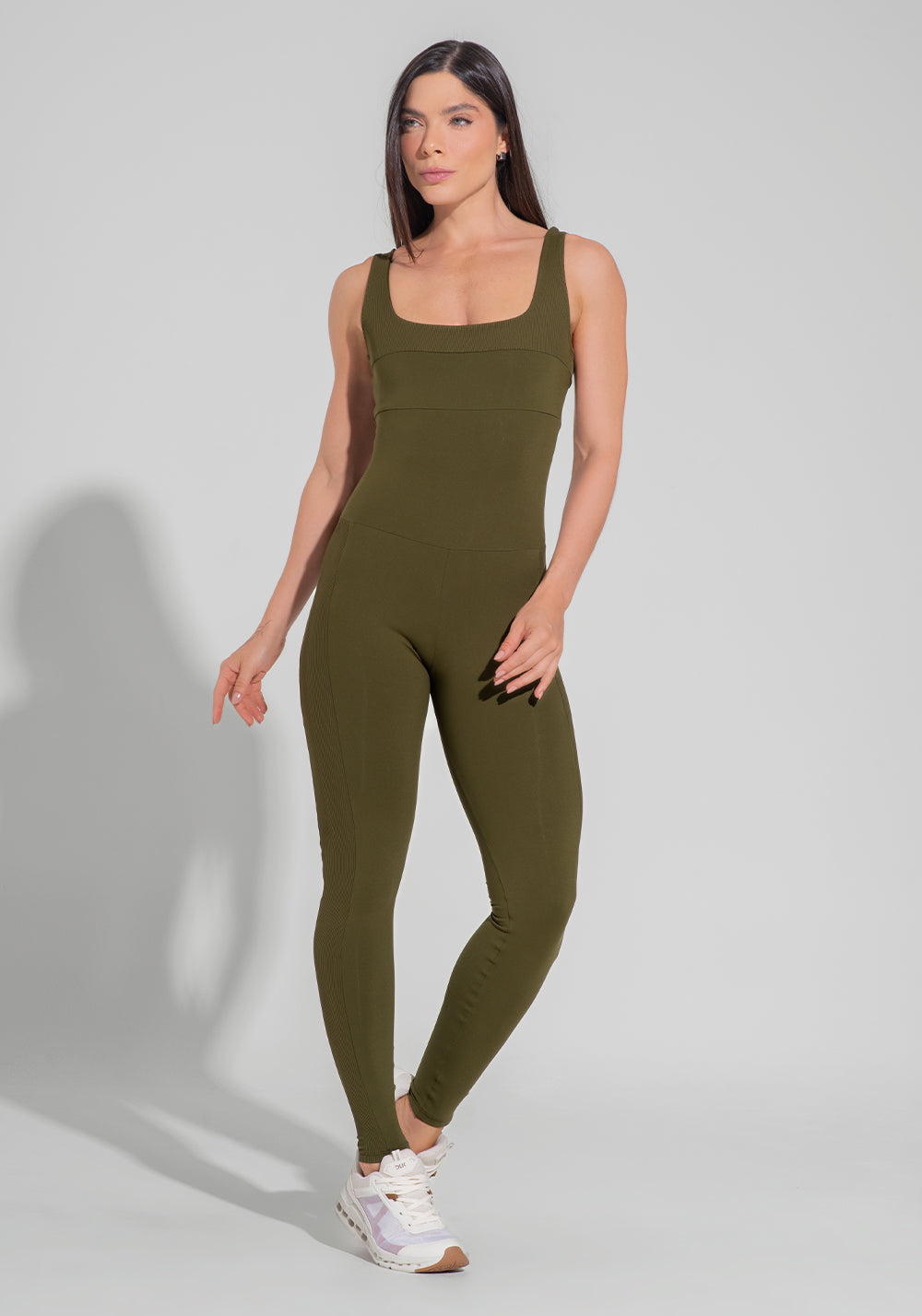 Macacão Fitness Feminino Com Detalhe Canelado Motion Lines Dlk Verde Oliva