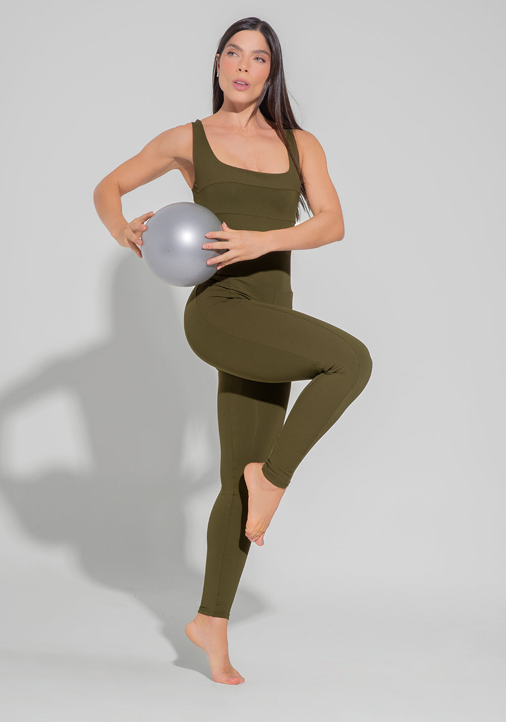 Macacão Fitness Feminino Com Detalhe Canelado Motion Lines Dlk Verde Oliva