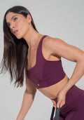 Conjunto Top e Calça Fitness Feminino Nadador Anatômico Com Detalhe Canelado Motion Lines Dlk Vinho