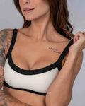 Conjunto Top e Calça Fitness Flow Duo Off White com Super Black