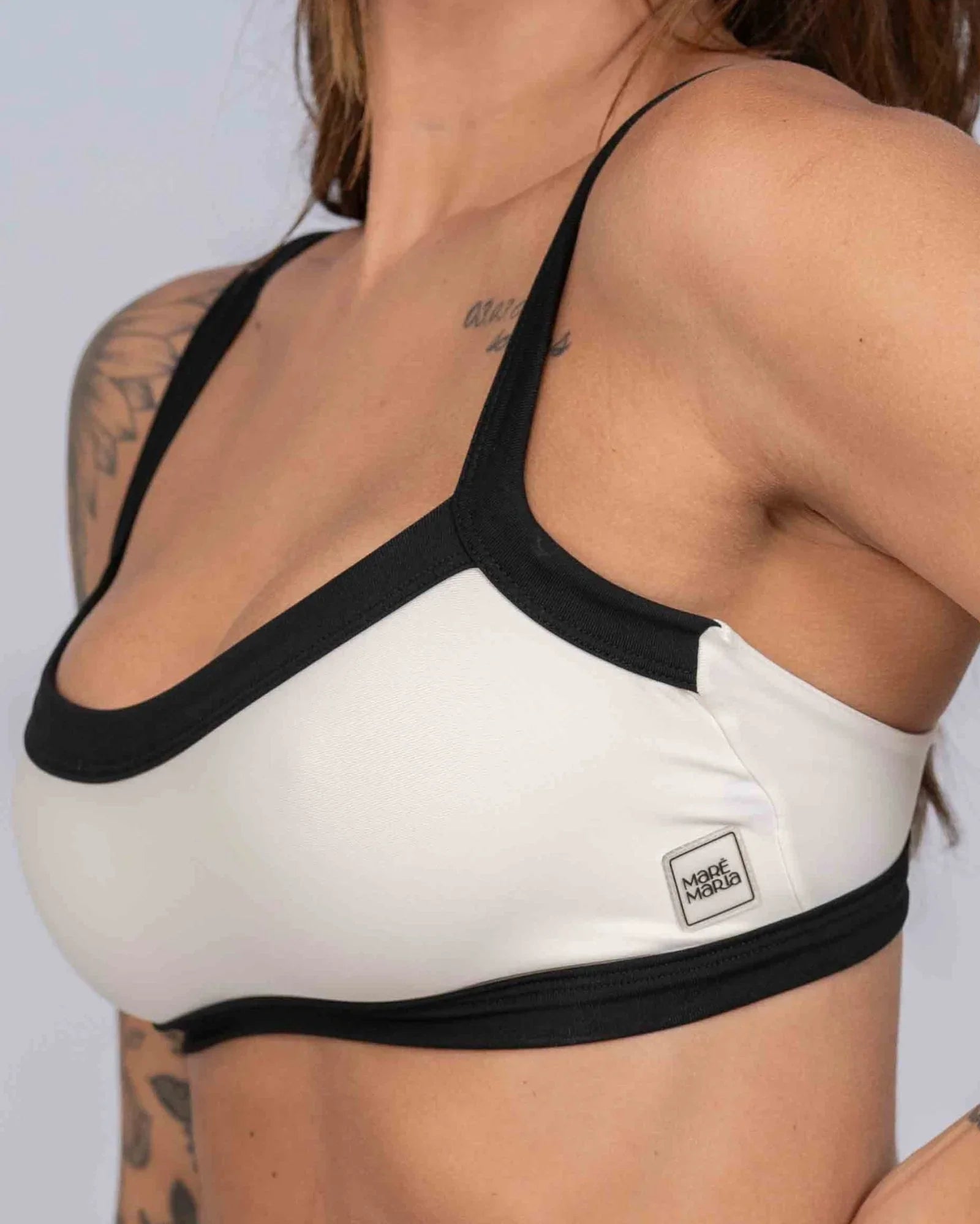 Conjunto Top e Calça Fitness Flow Duo Off White com Super Black