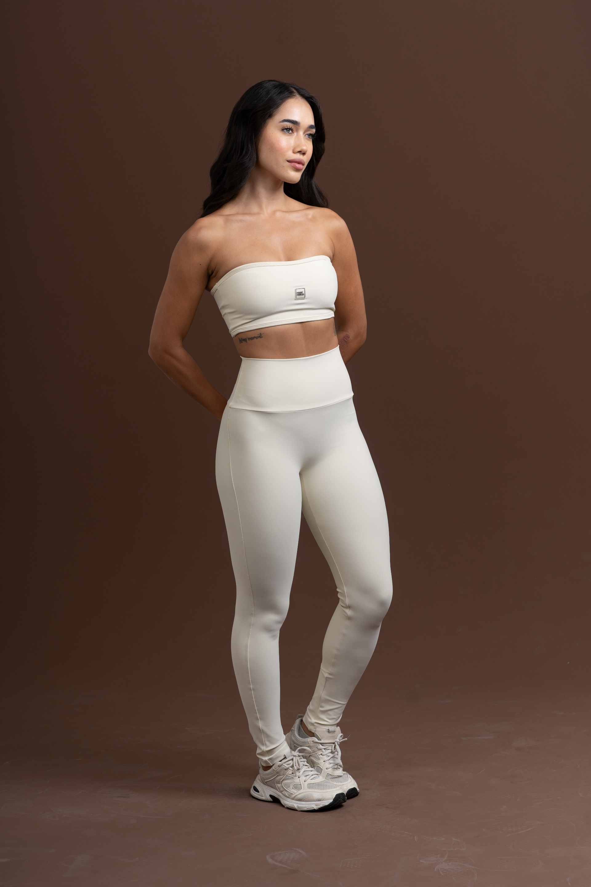 Conjunto Top e Calça Fitness Tomara Que Caia Allure Creme