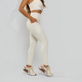 Calça Legging Premium com Bolso e Recortes Tecido Texturizado Off White LG2387