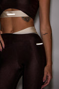 Legging Recortes Bolso Lateral Marrom Coffe