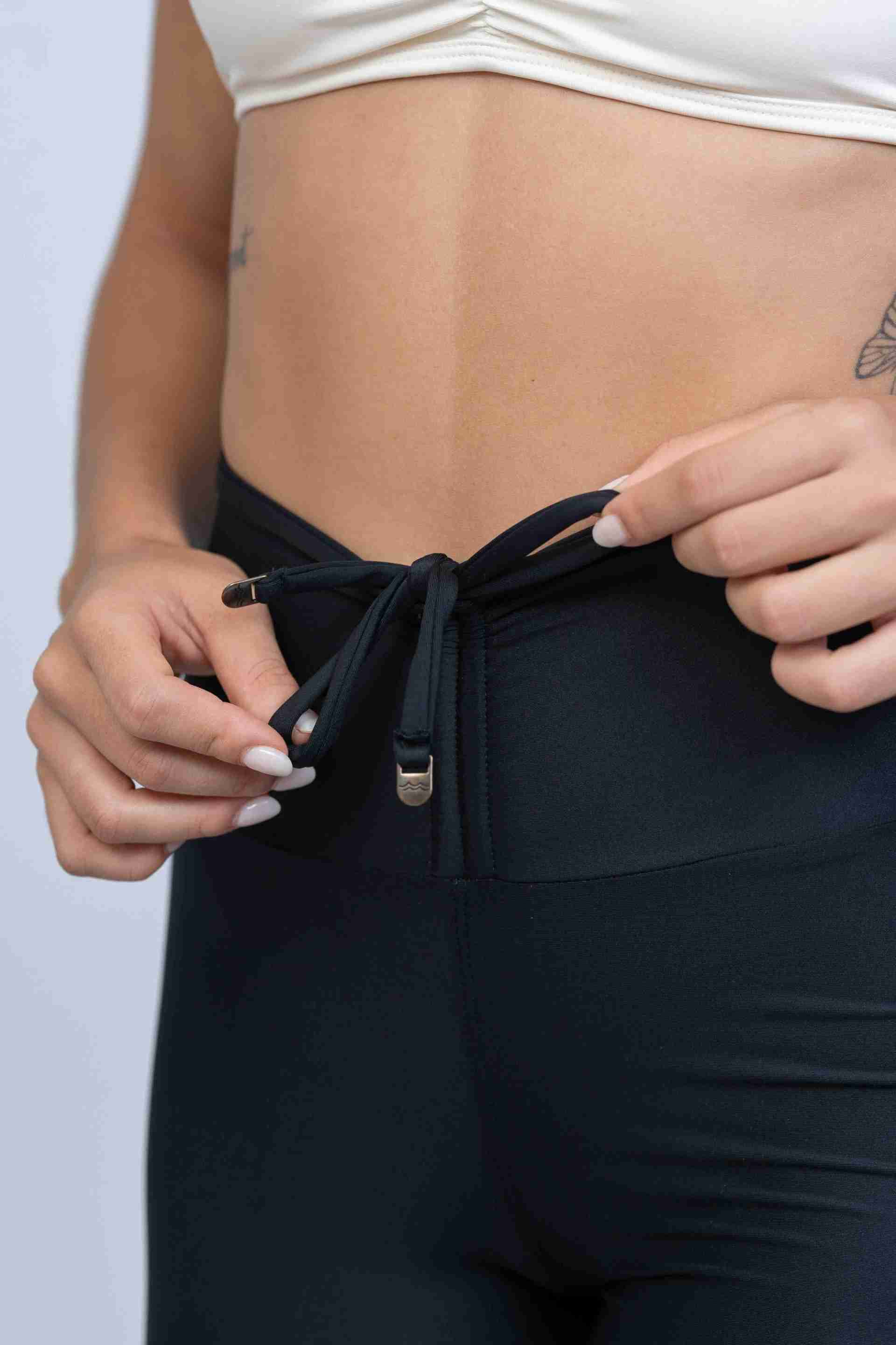 Calça Legging Fitness Slim super Black Sem empina bumbum