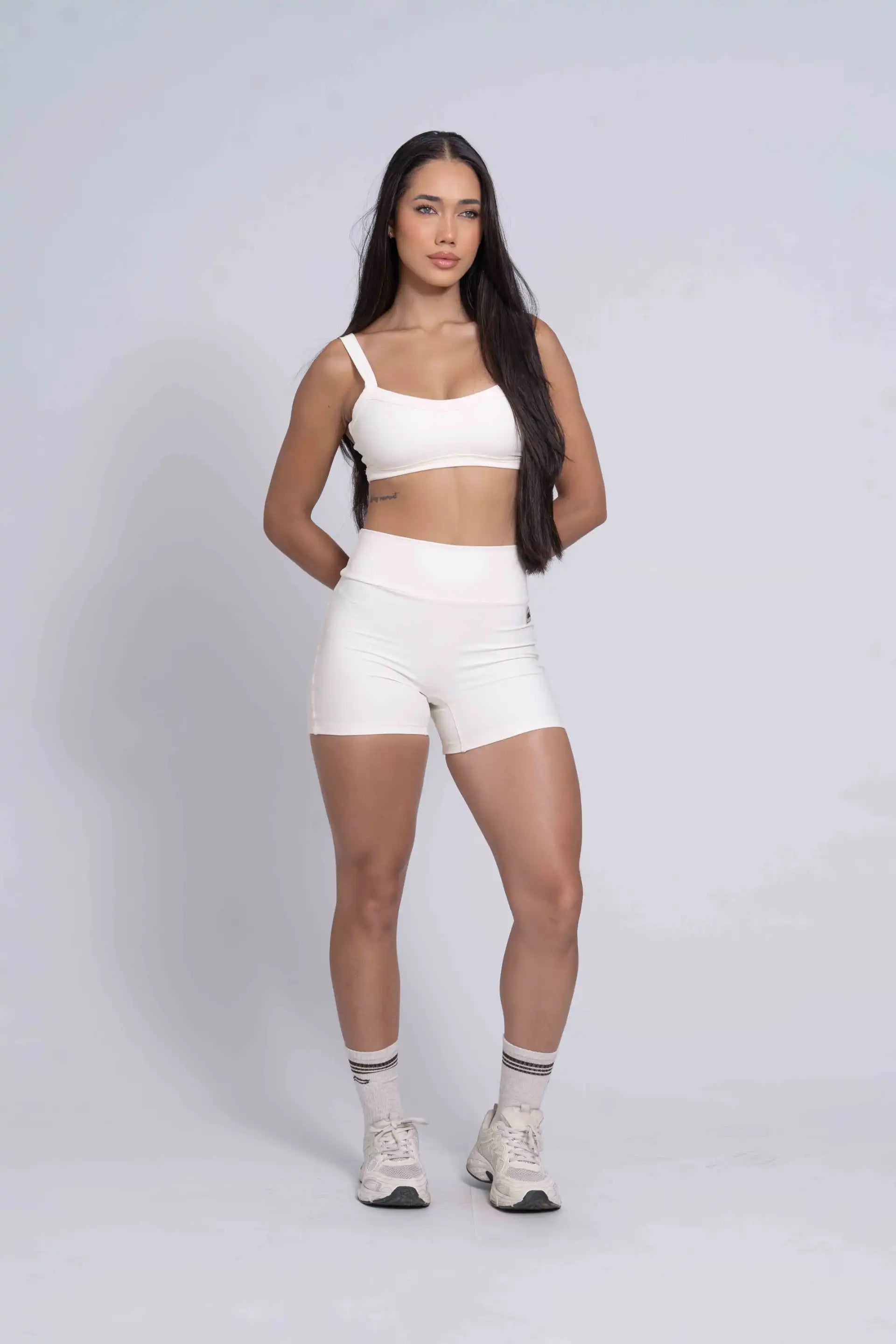 Conjunto Top e Calça Fitness Flow Off White