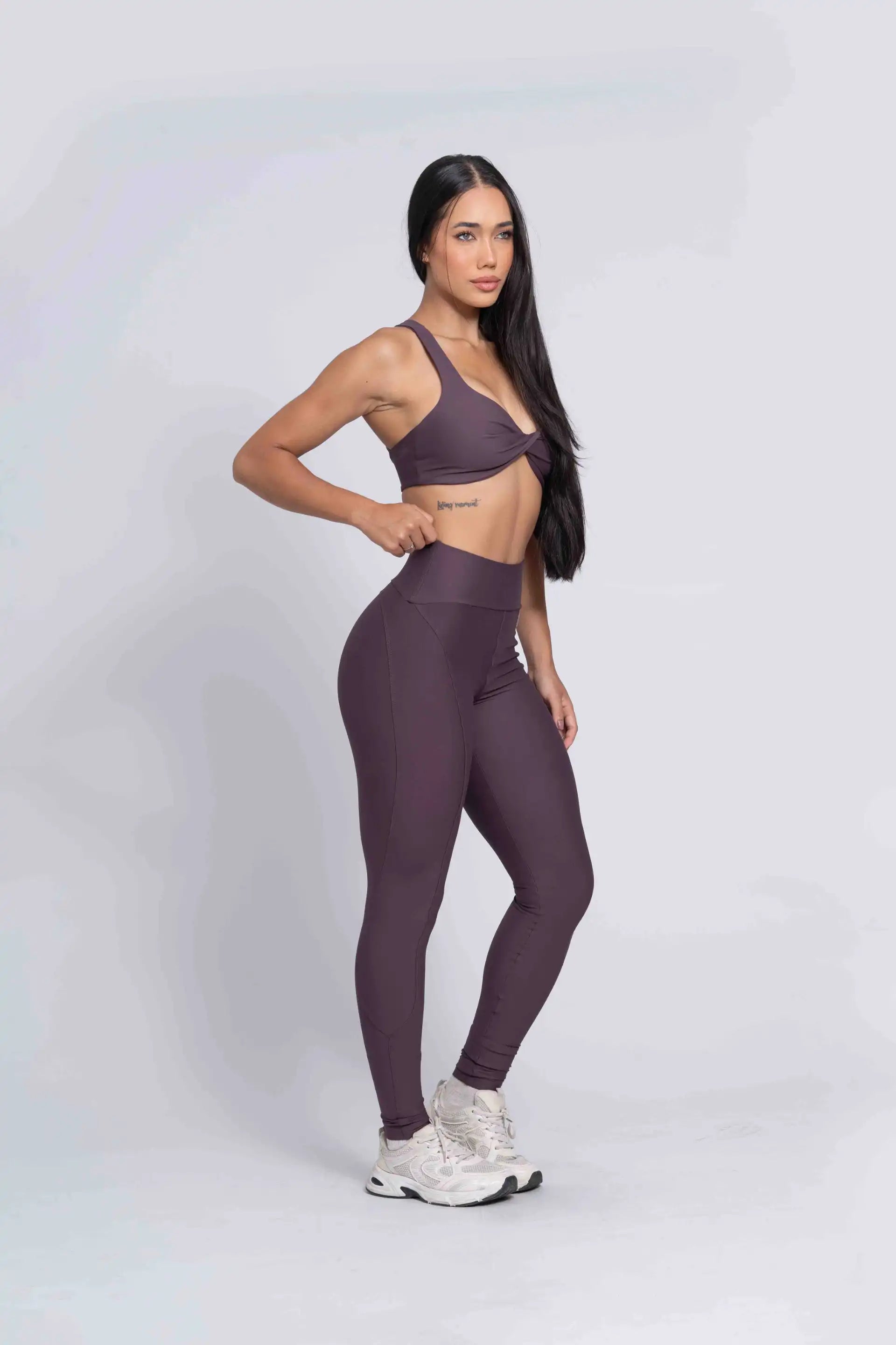 Calça Legging Essence Ameixa Terrosa s/ costura frontal compressão