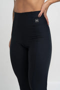 Calça Legging Classic Preta Cintura Alta  Zero Transparência  Compressão Ideal