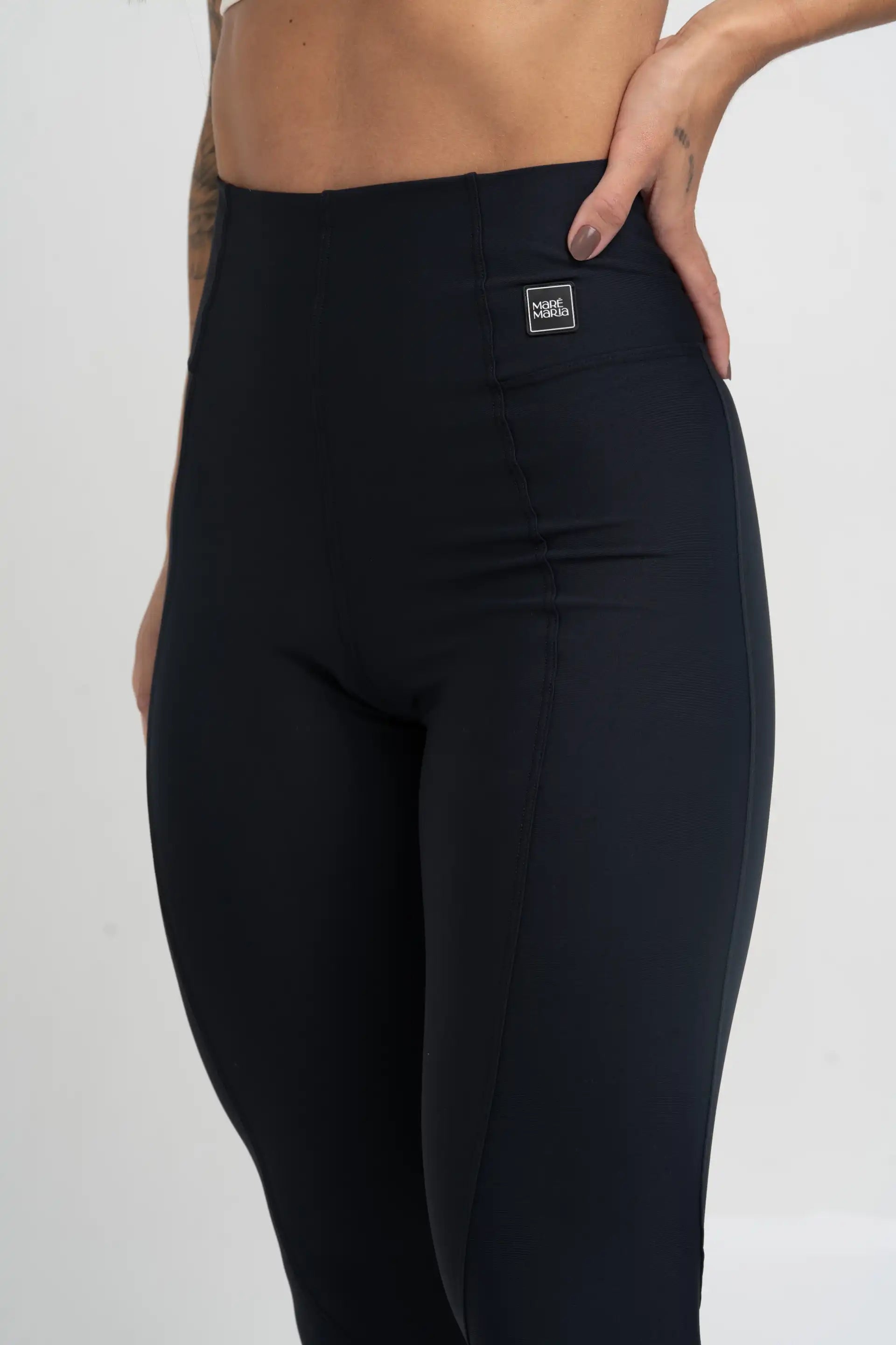 Calça Legging Classic Preta Cintura Alta  Zero Transparência  Compressão Ideal